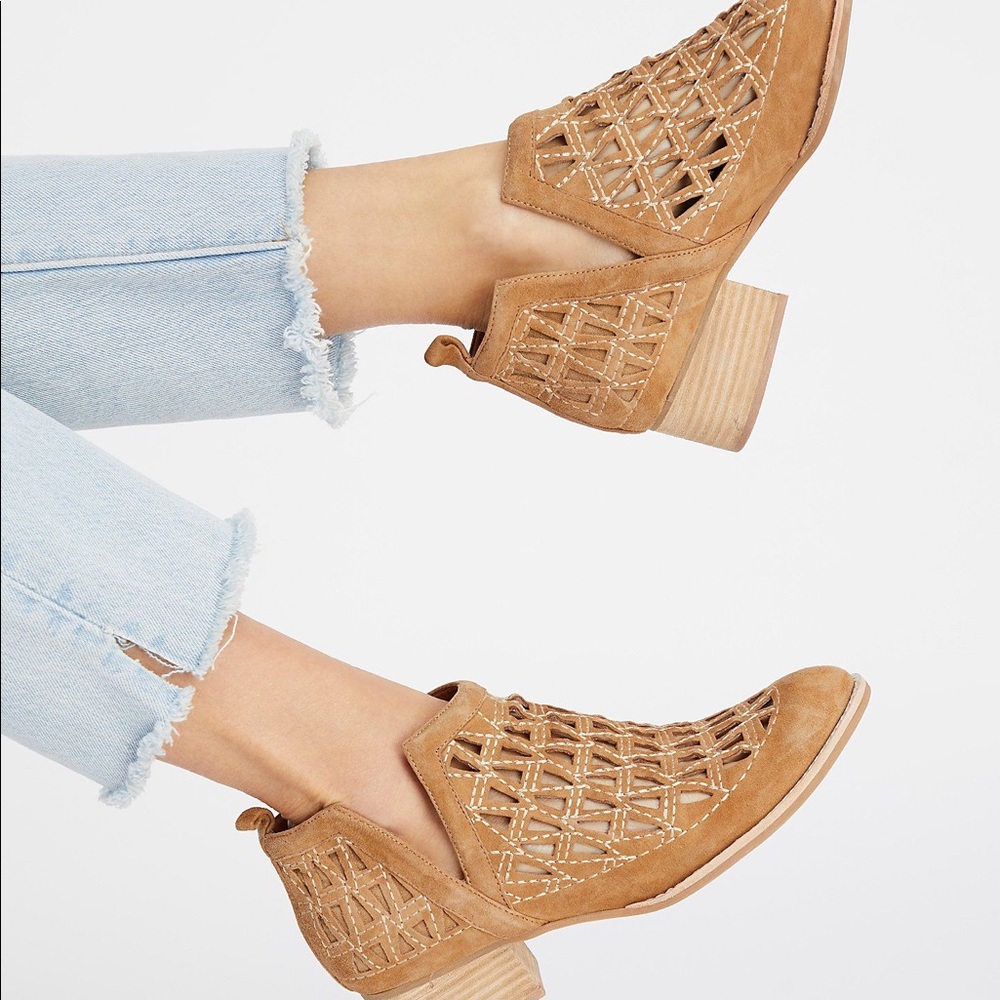 Jeffrey Campbell Saget Bootie